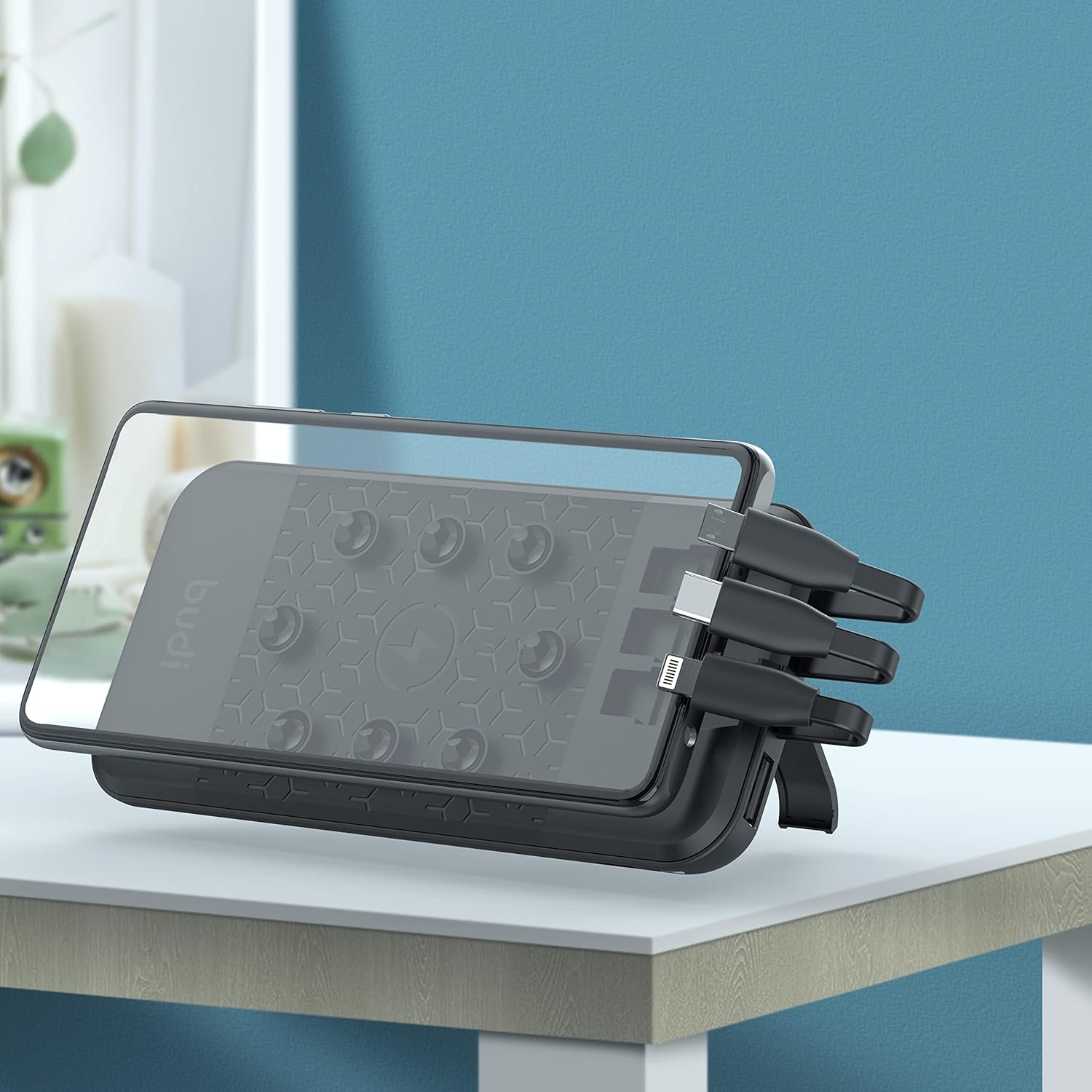 Wireless 10000mAh Power bank with 3 integrated cables by Budi